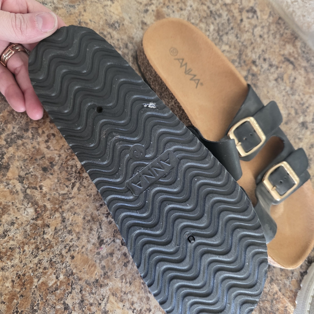 Anna Women's Black and Tan Sandals